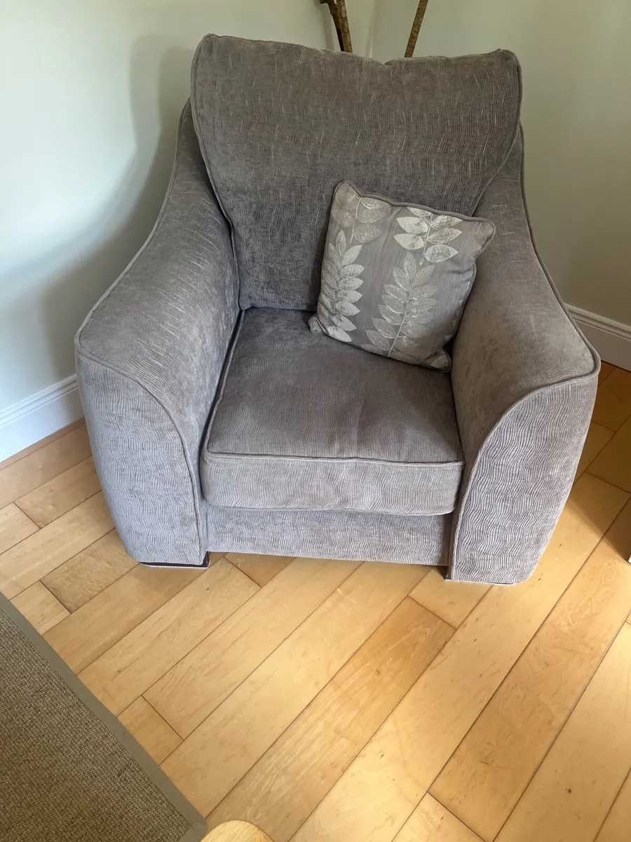 Armchairs - Image 2