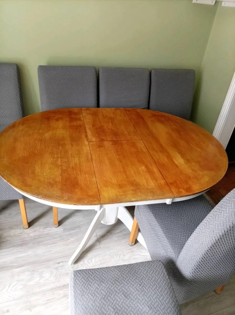 Solid wooden table that extense to go bigger - Image 3