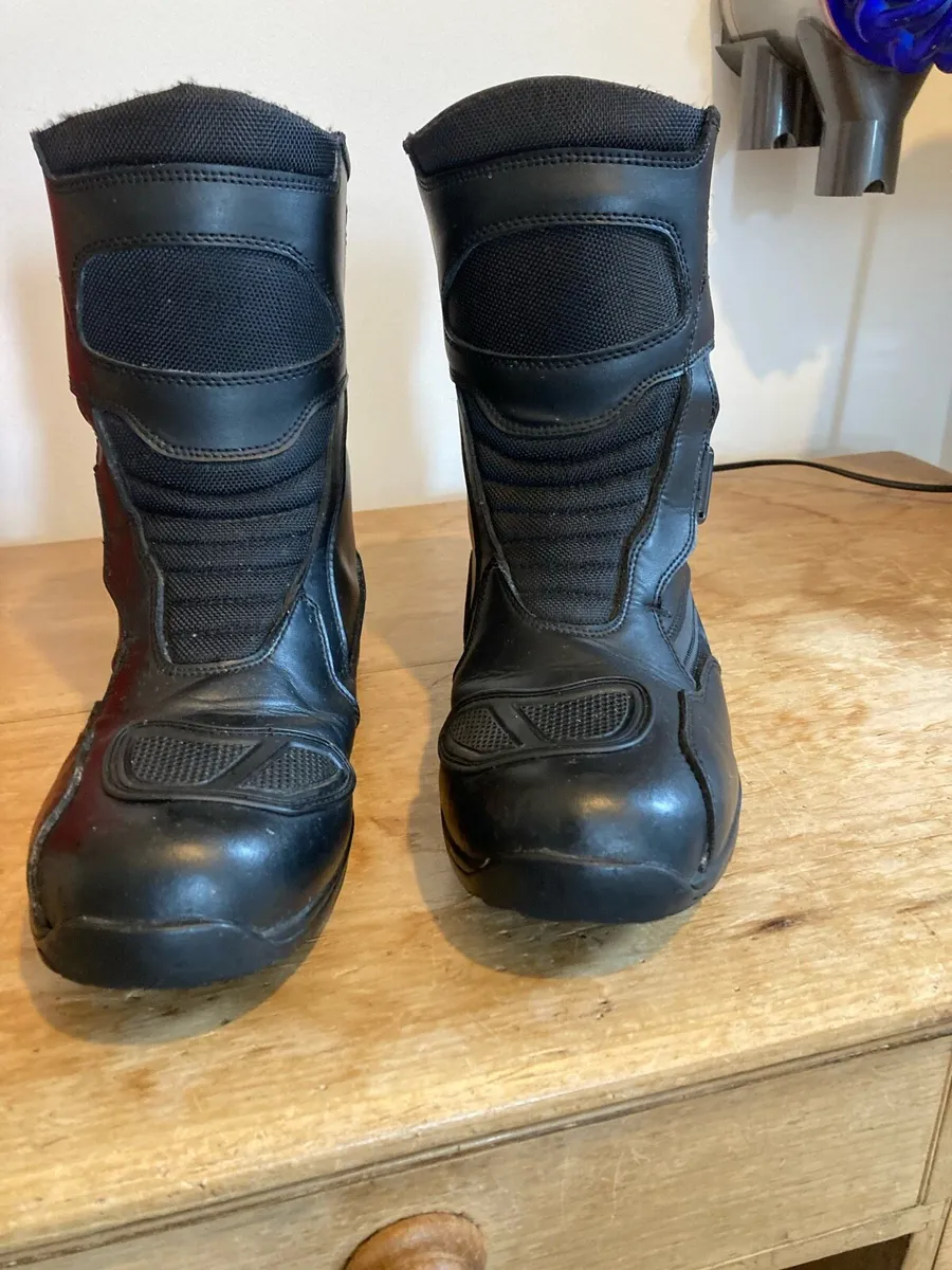 Motorbike boots - Image 1