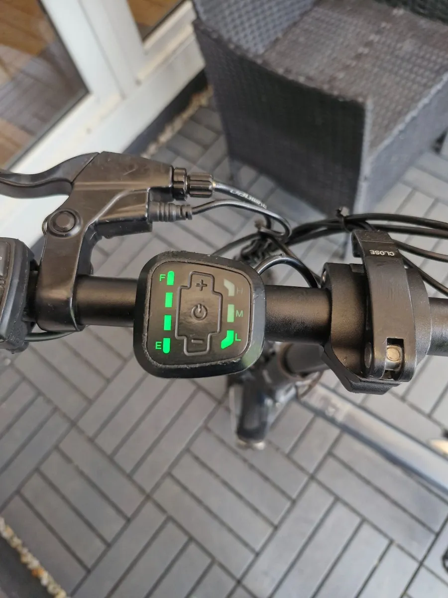 Fiido electric folding bike D2S in good condition - Image 2