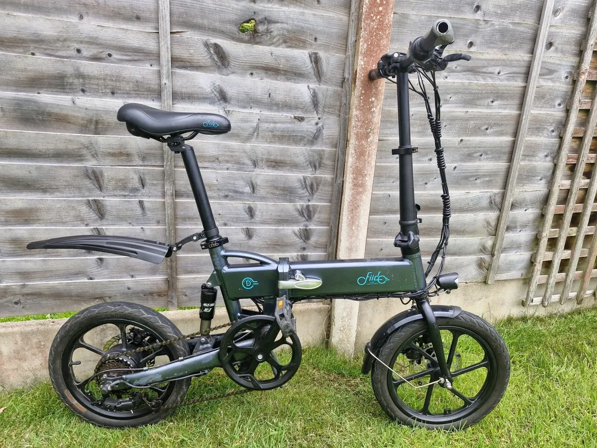 Fiido electric folding bike D2S in good condition - Image 4