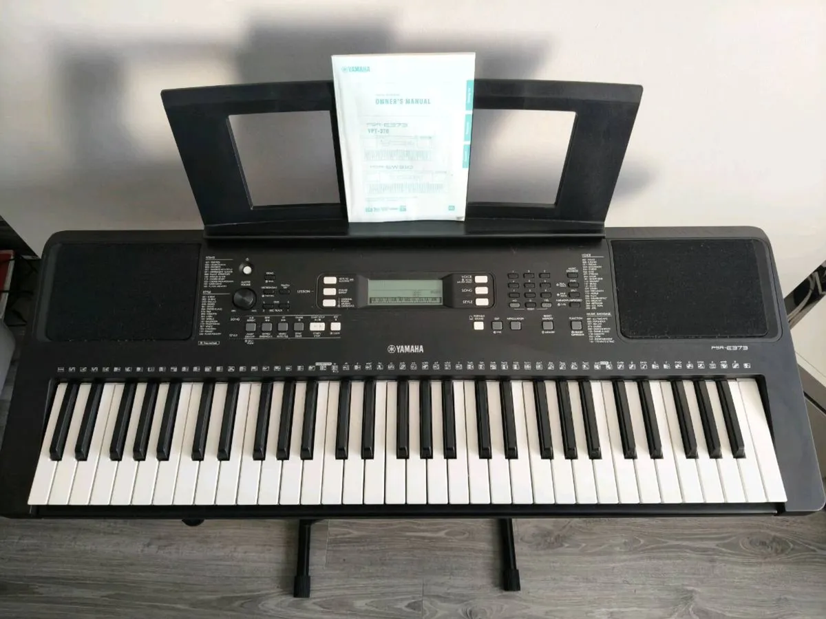 Keyboard + Stand - Image 2