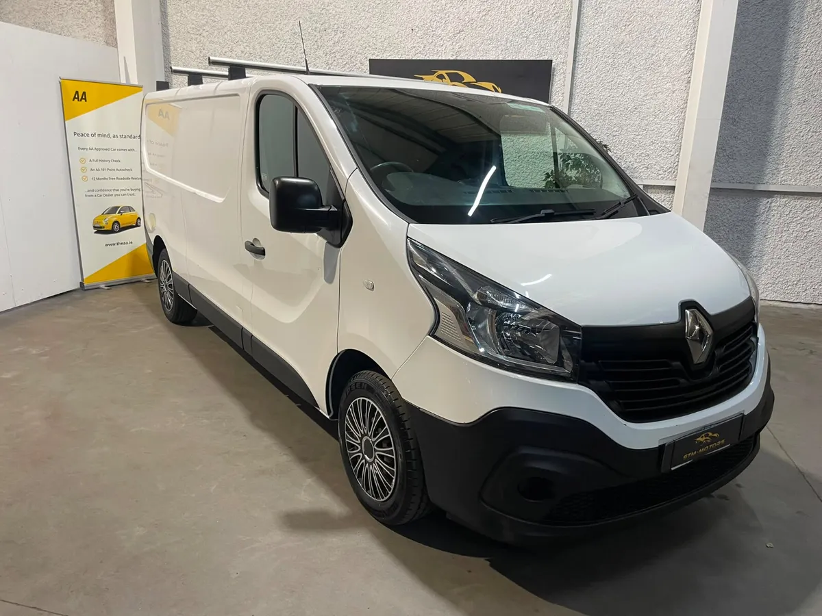 Renault Trafic 2017 Energy Low Kms New CVRT - Image 1