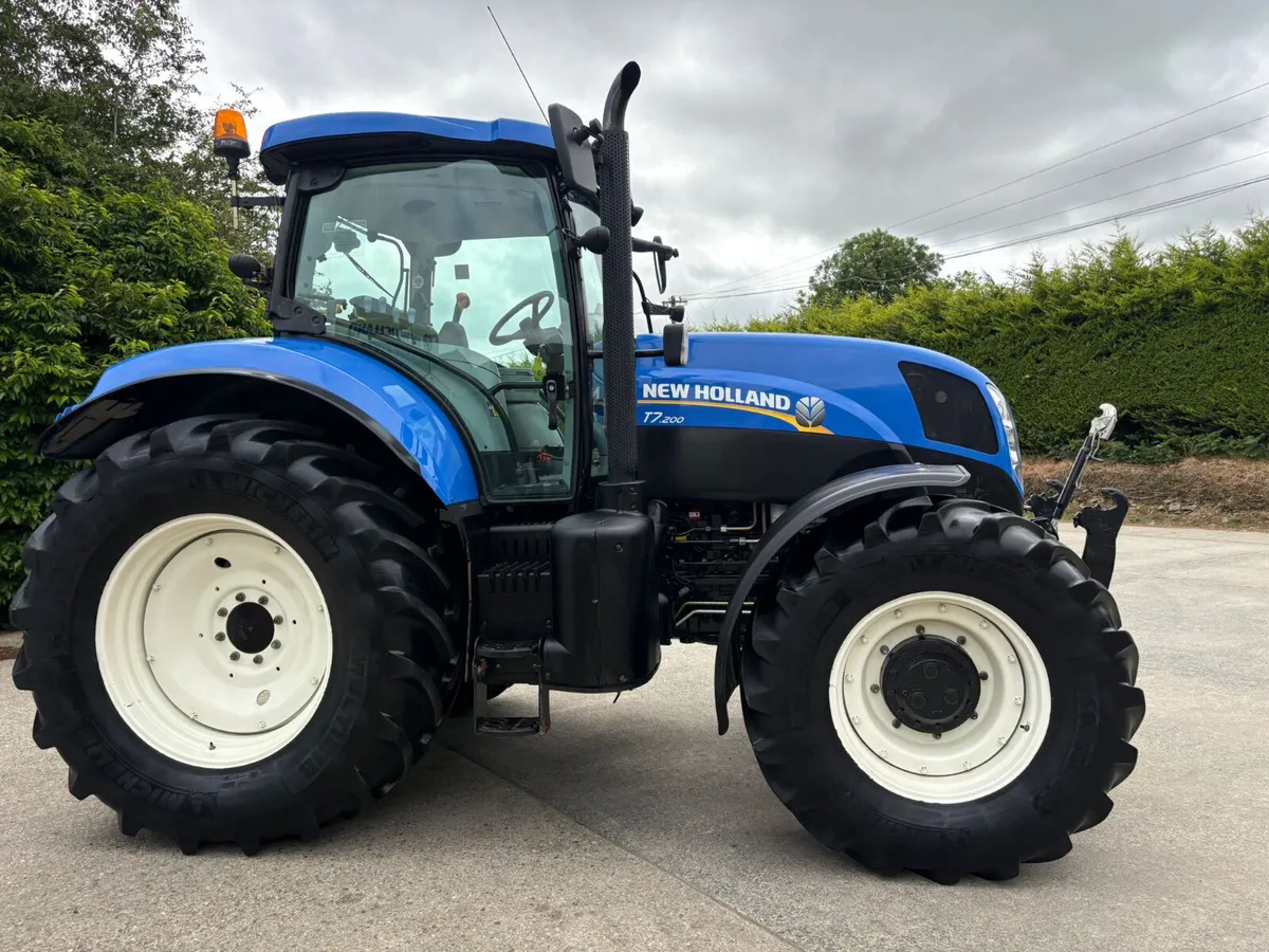 2013 New Holland T7.200  **Only done 2100 hours !! - Image 4