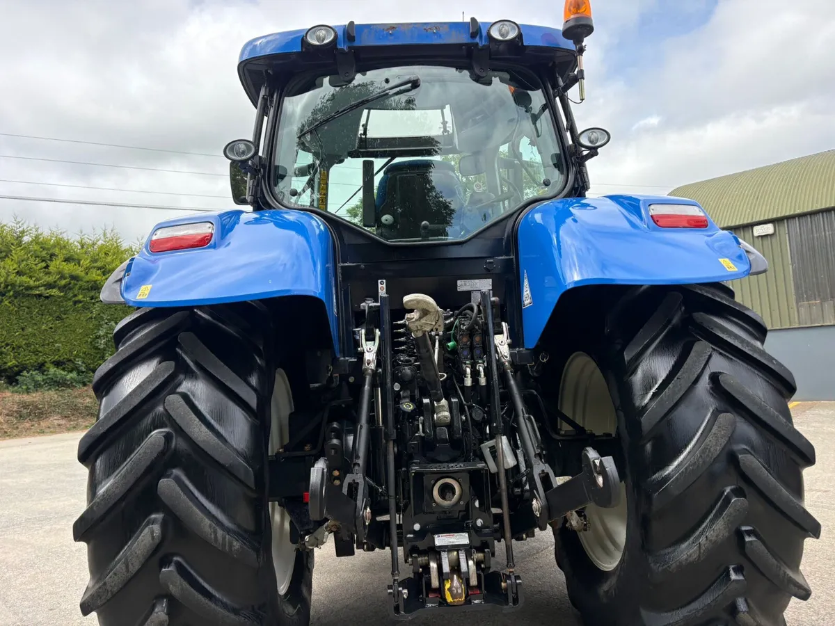 2013 New Holland T7.200  **Only done 2100 hours !! - Image 3