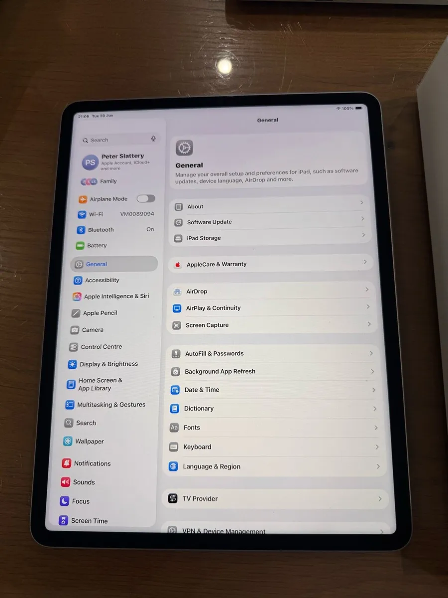 iPad Pro 12.9 (2022) - Image 4