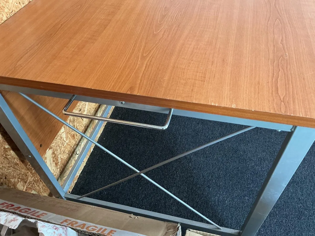 Office Desk - Image 3