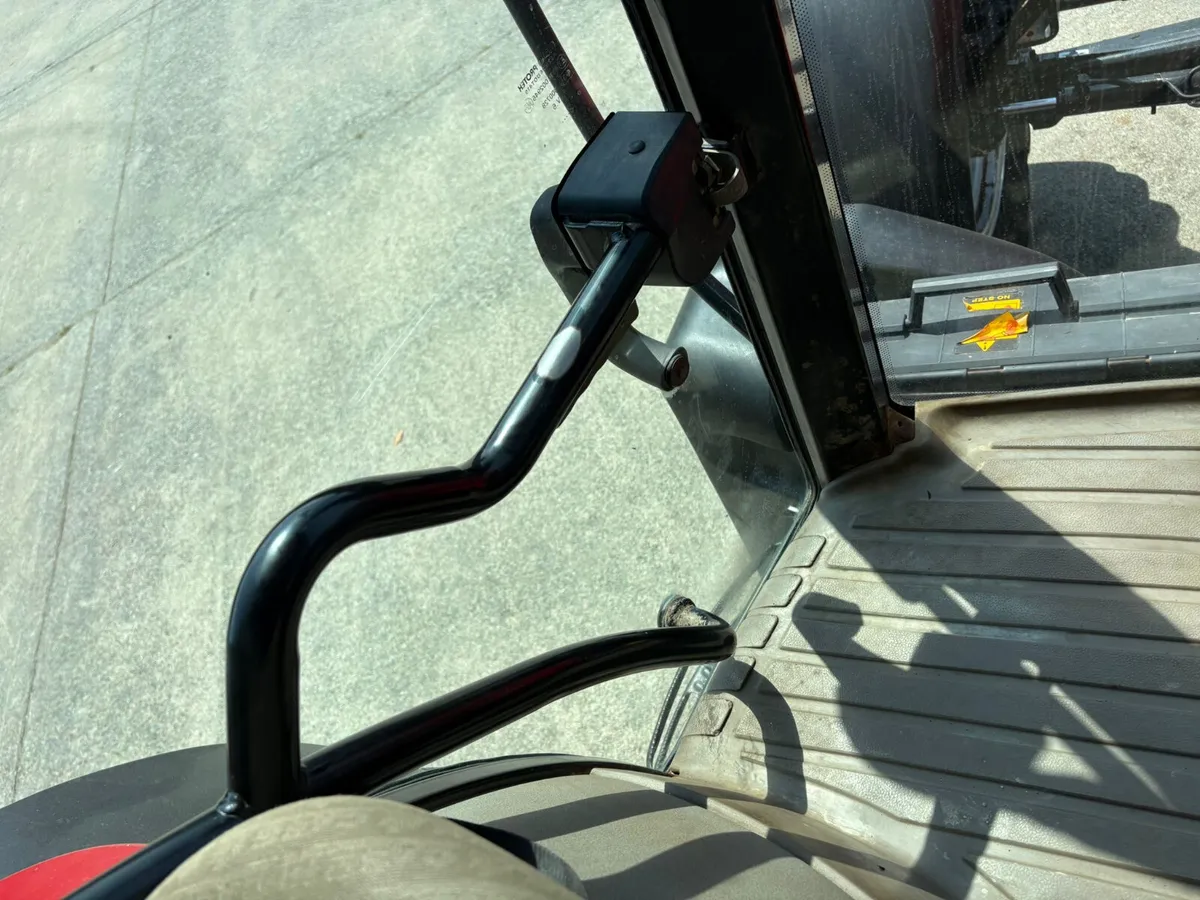2006 Case MXU135 Multicontroller Electric Command - Image 4