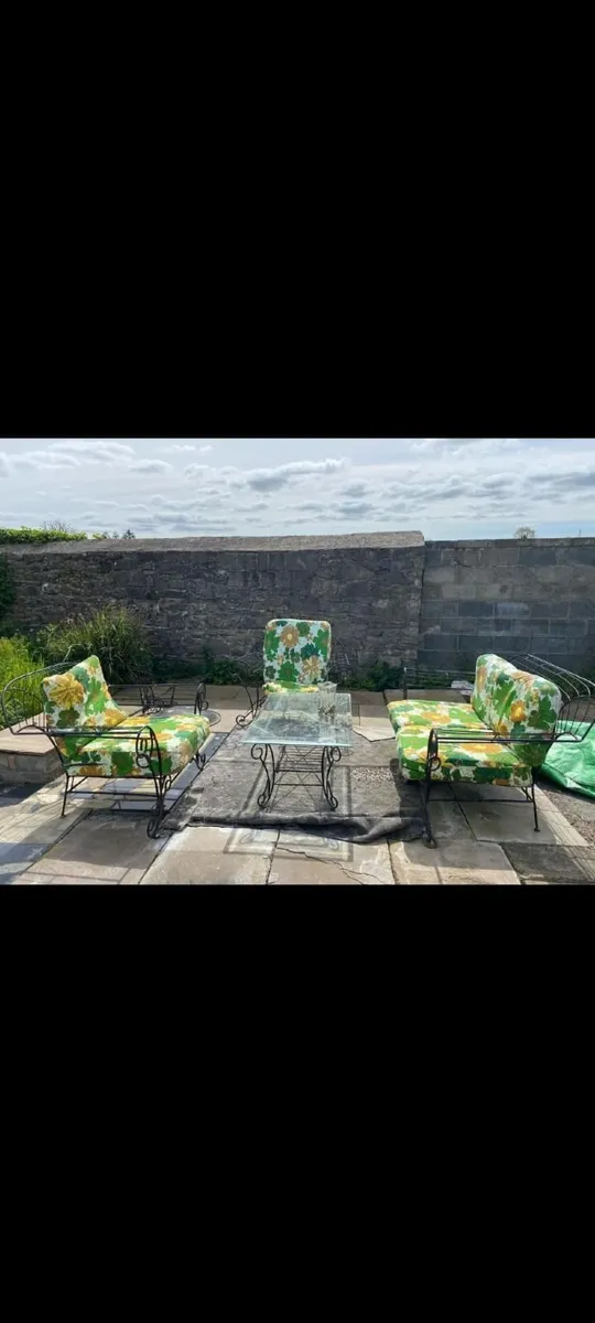 Garden set