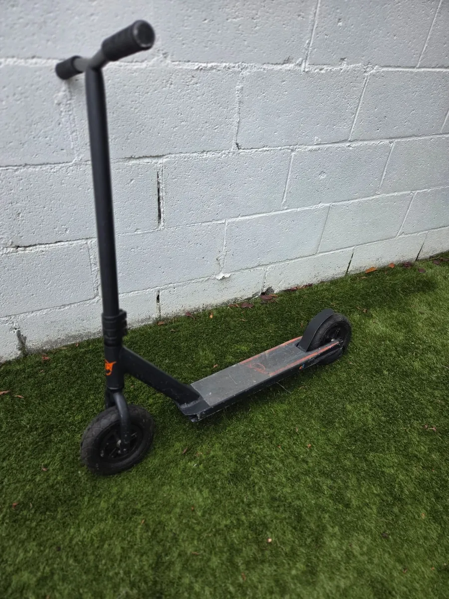 Scooter - Image 1