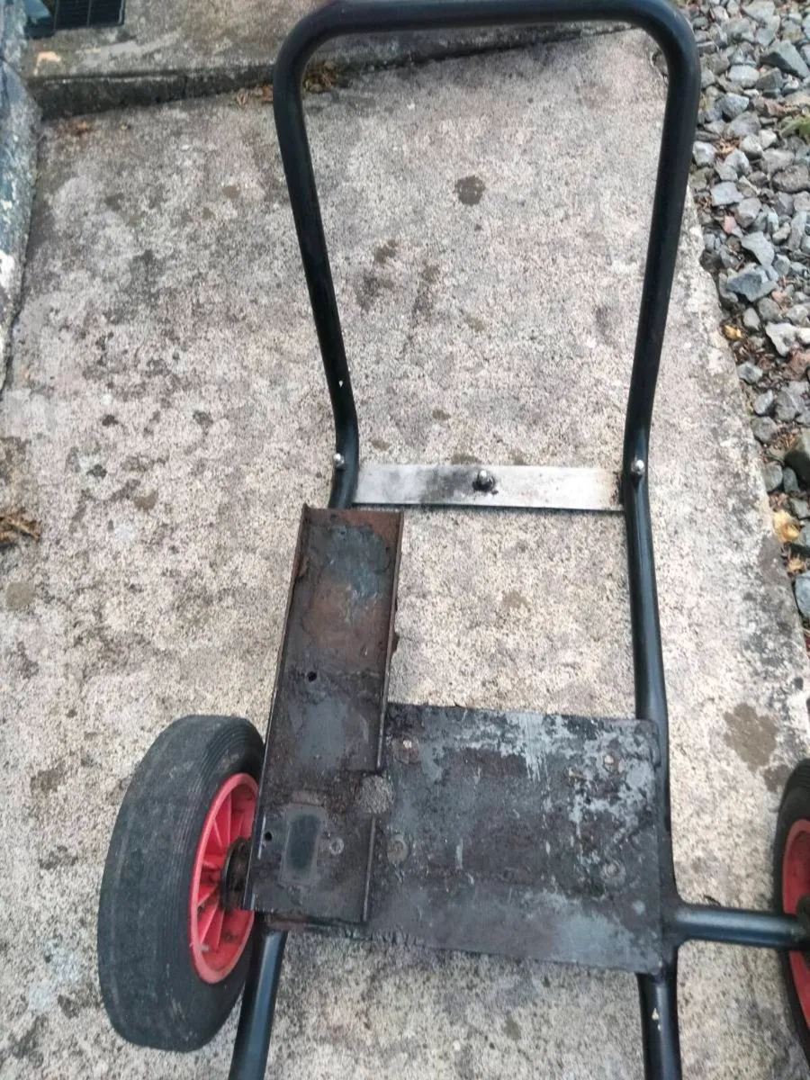 2 X power washer carts - Image 1