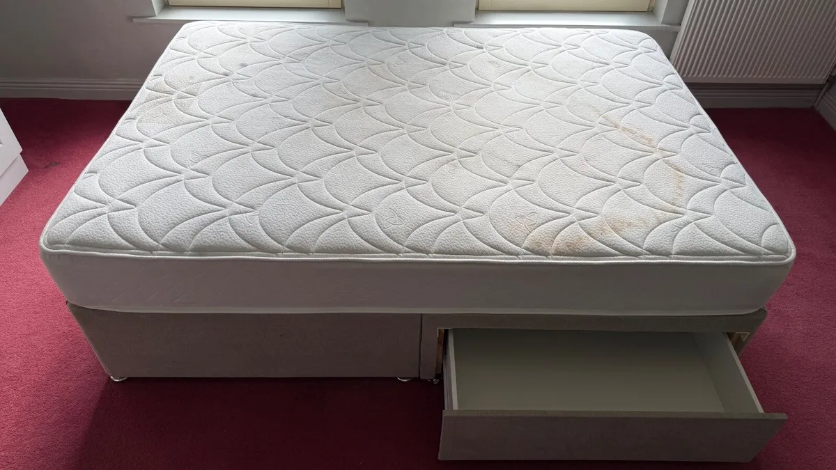 Free double bed 4’6” - Image 3