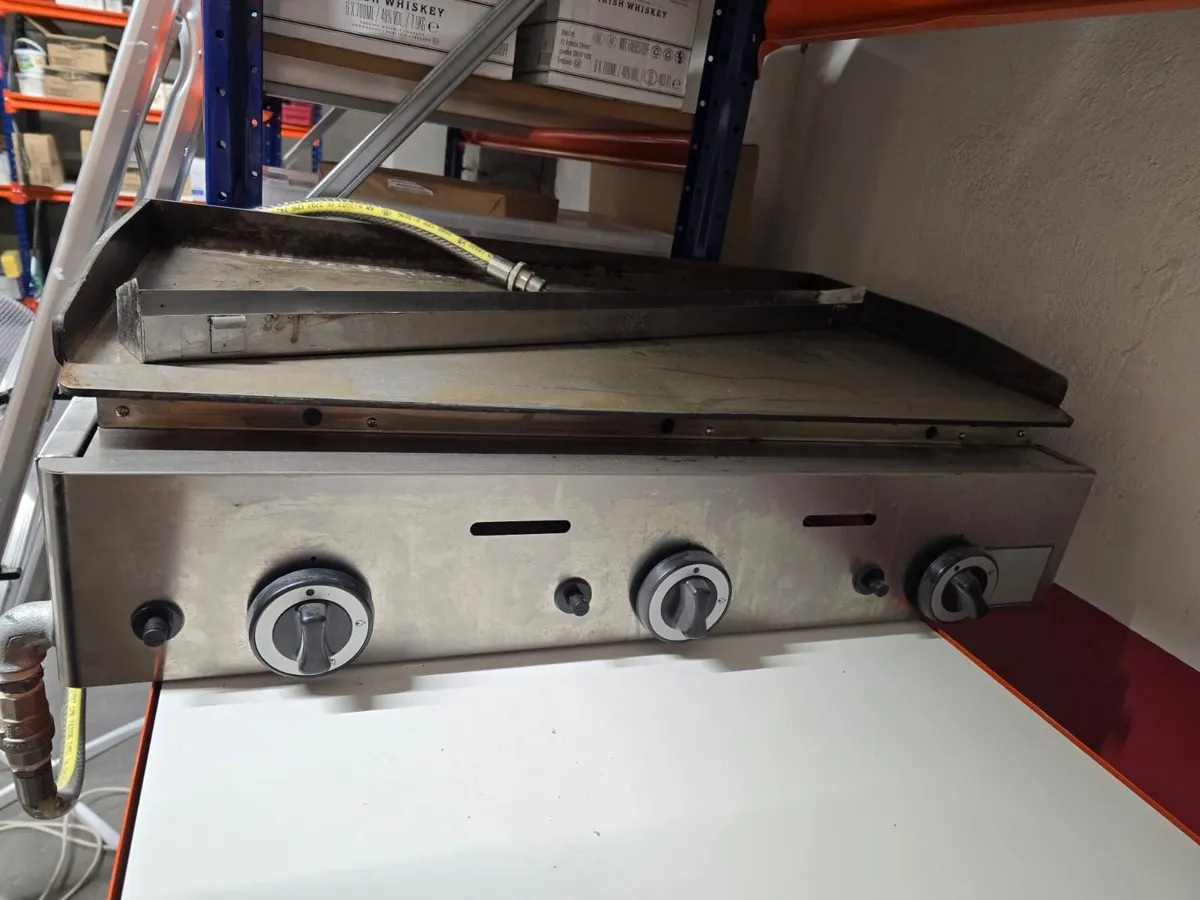 Gas Flat Top Grill - Image 2