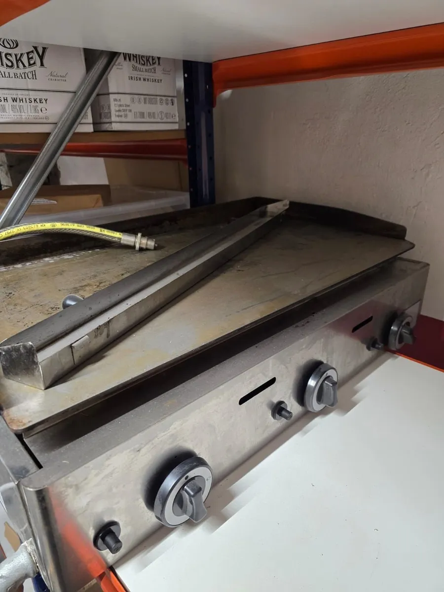 Gas Flat Top Grill - Image 3