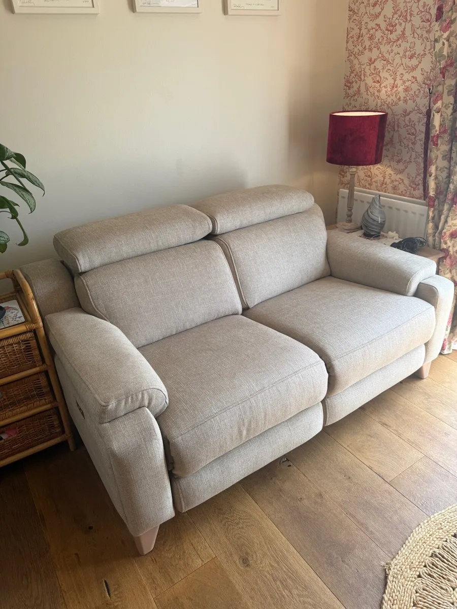 Parker Knoll Evolution 2 Seater Recliner Sofs - Image 1