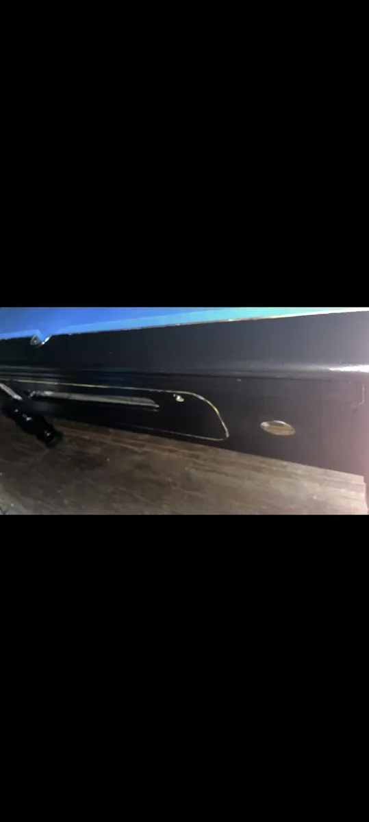 Pool table - Image 2