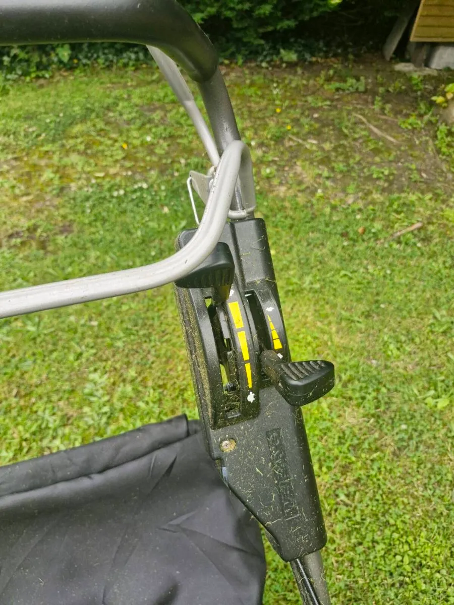 Lawnmower - Image 4