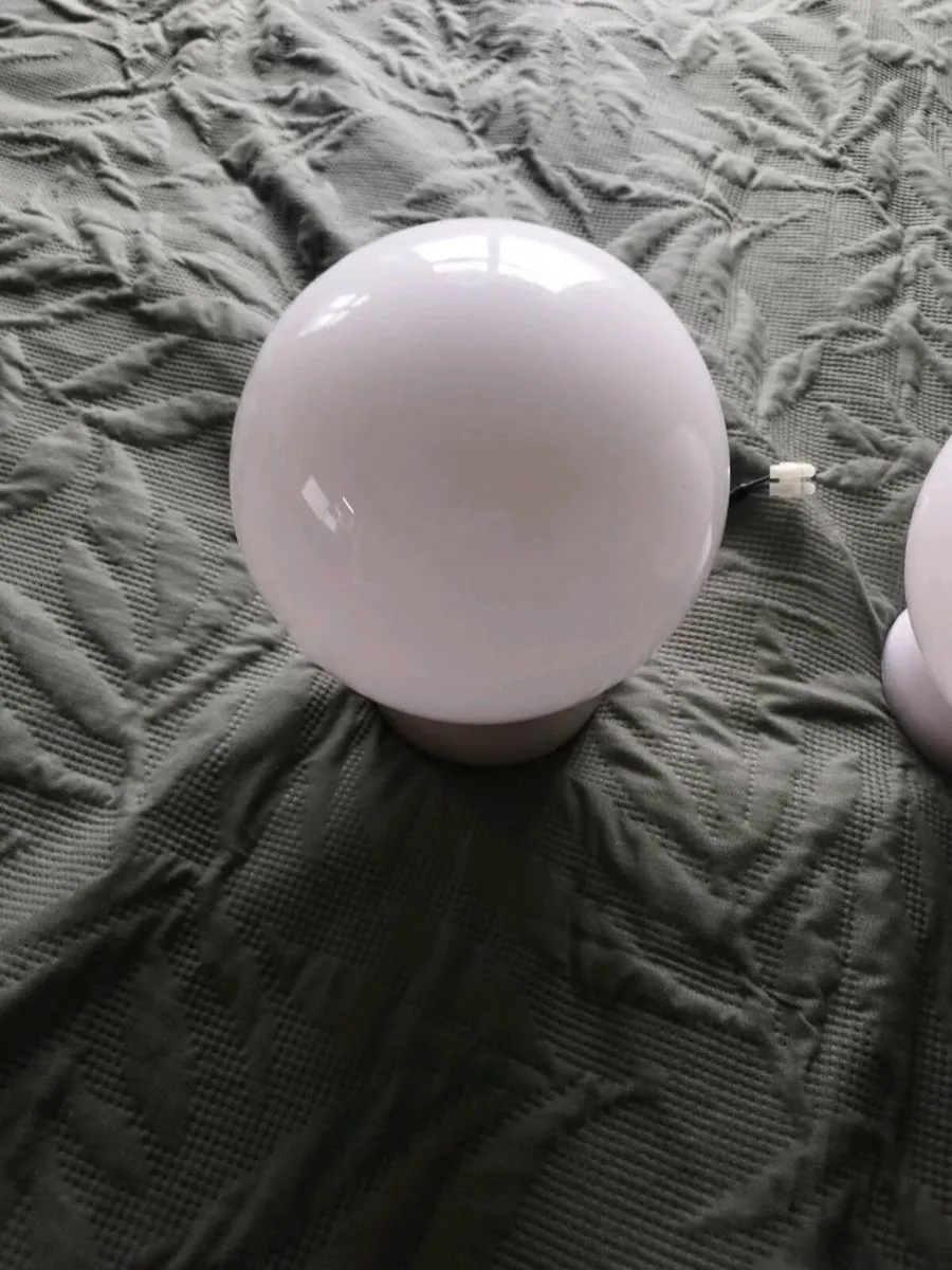 Bathroom globe light 2 pce - Image 4