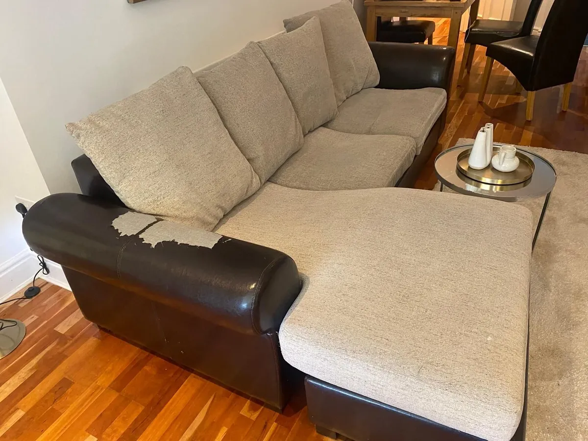 L shaped couch - Image 2