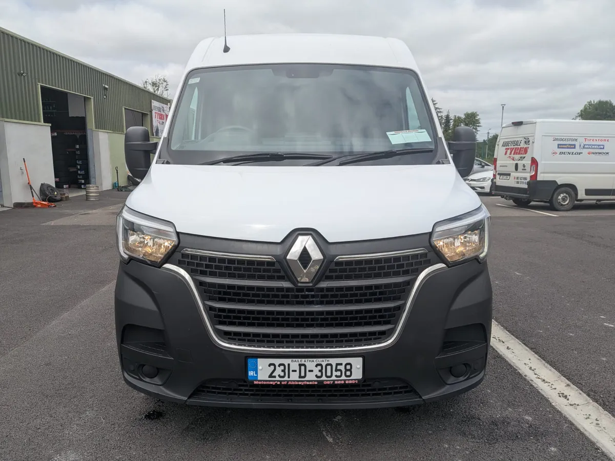 Renault Master 2023 - Image 2