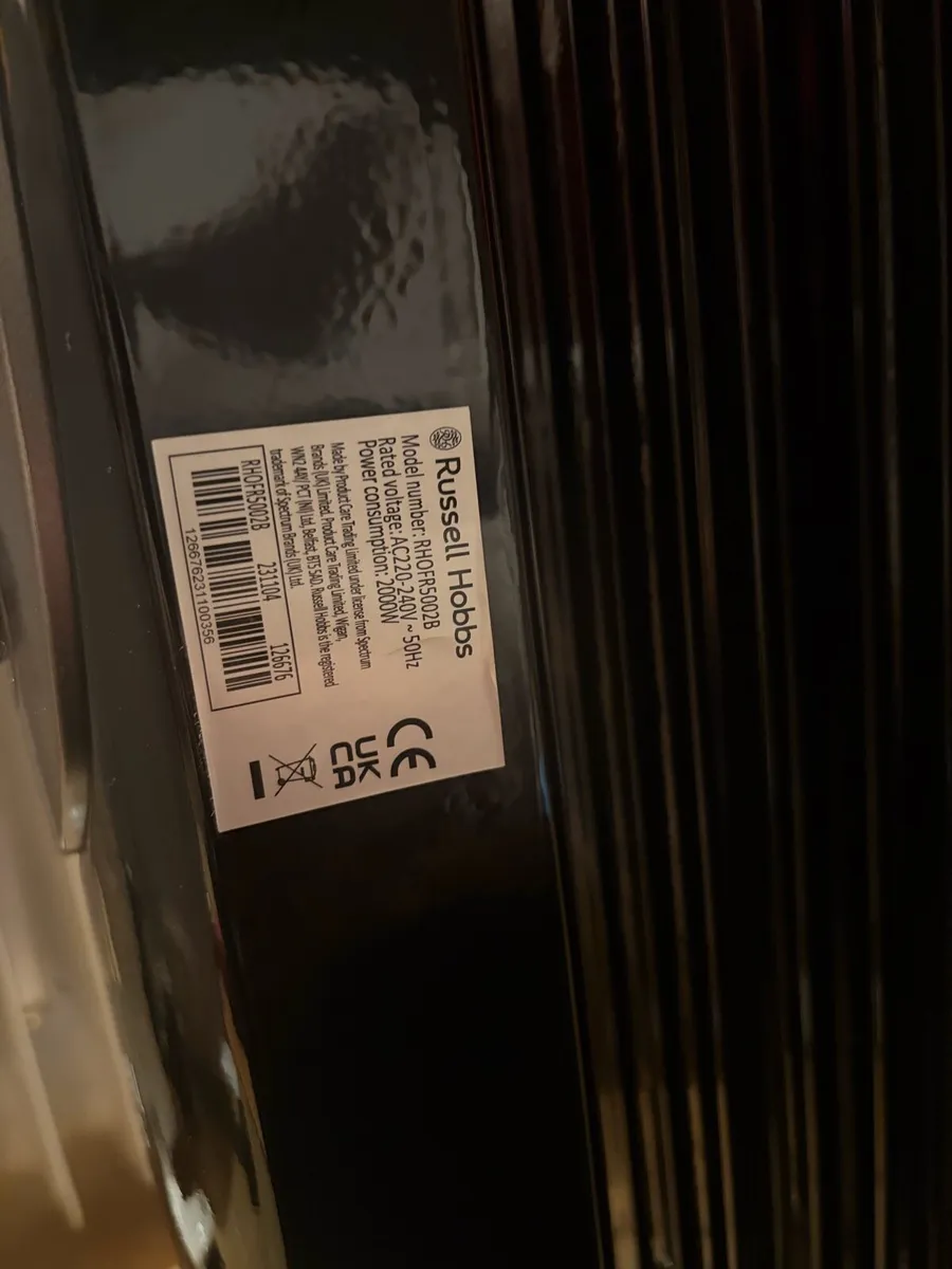 Russell Hobbs 9 fin oil filled radiator - Image 2