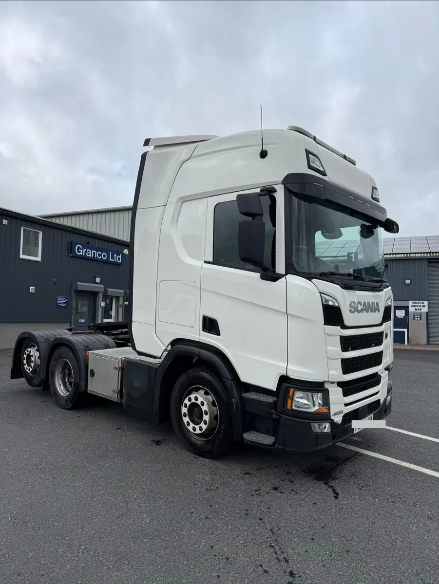SCANIA 460 R HIGH 6X2 TAG AXLE - Image 2