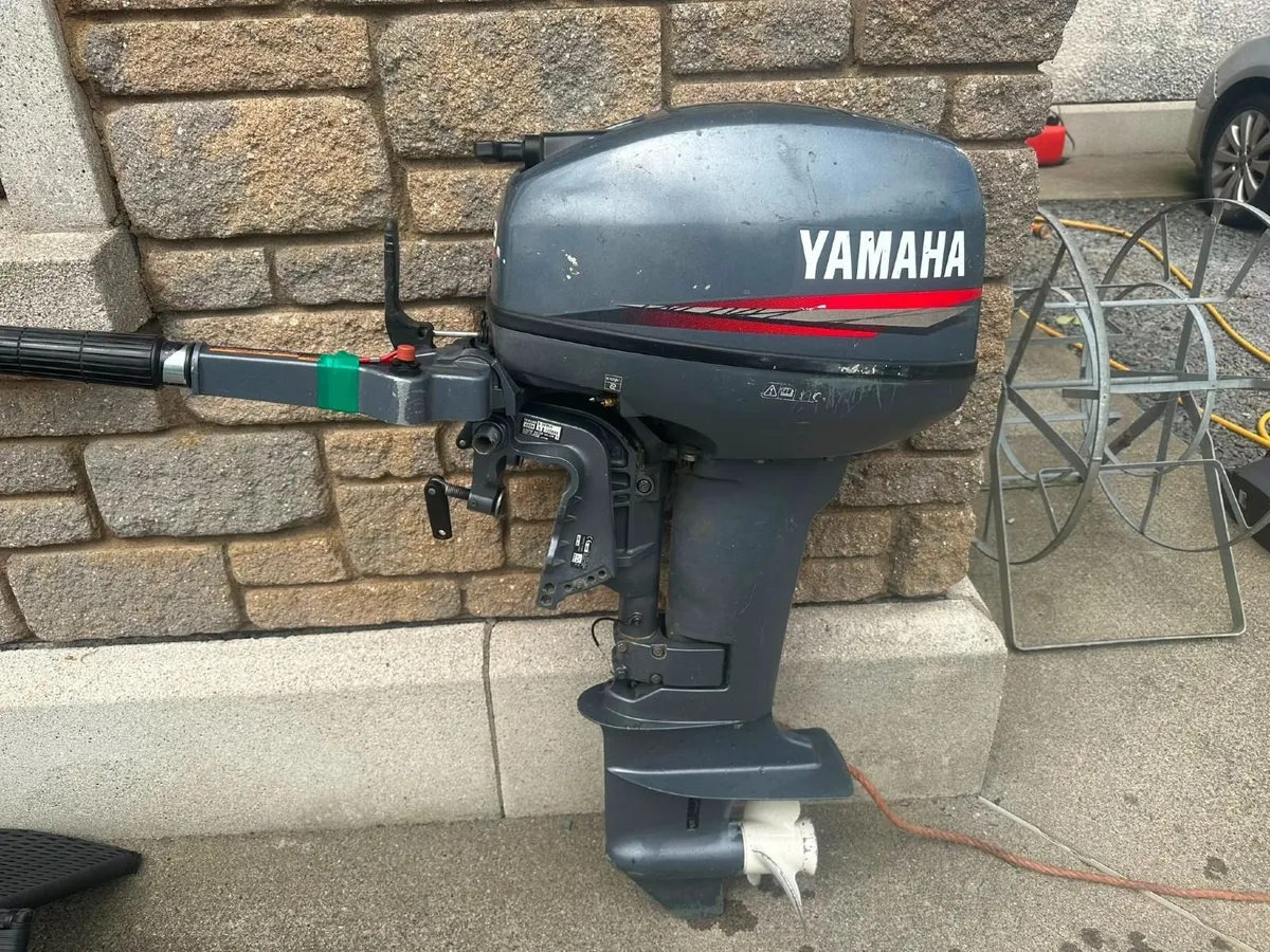 Yamaha 9.9 short shaft outboard engine - Image 1