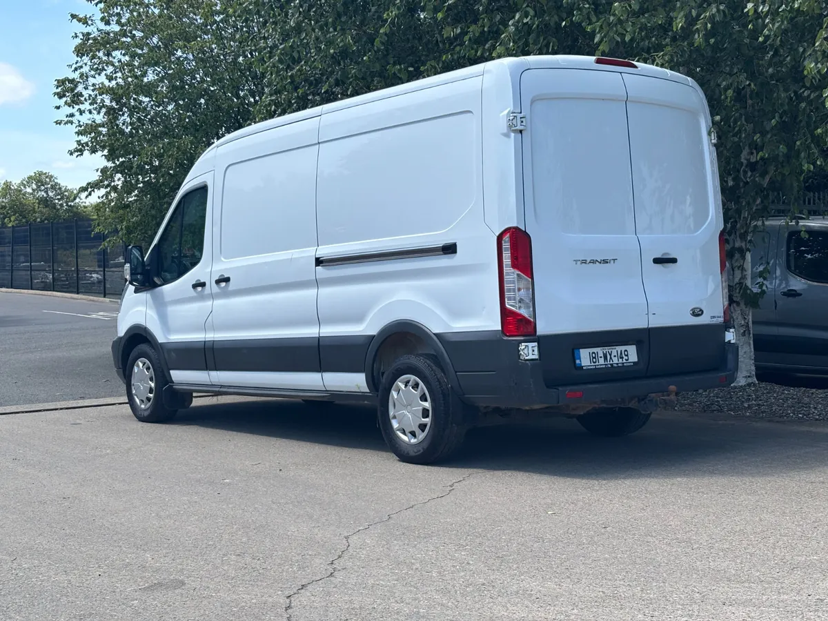Ford Transit - Image 4