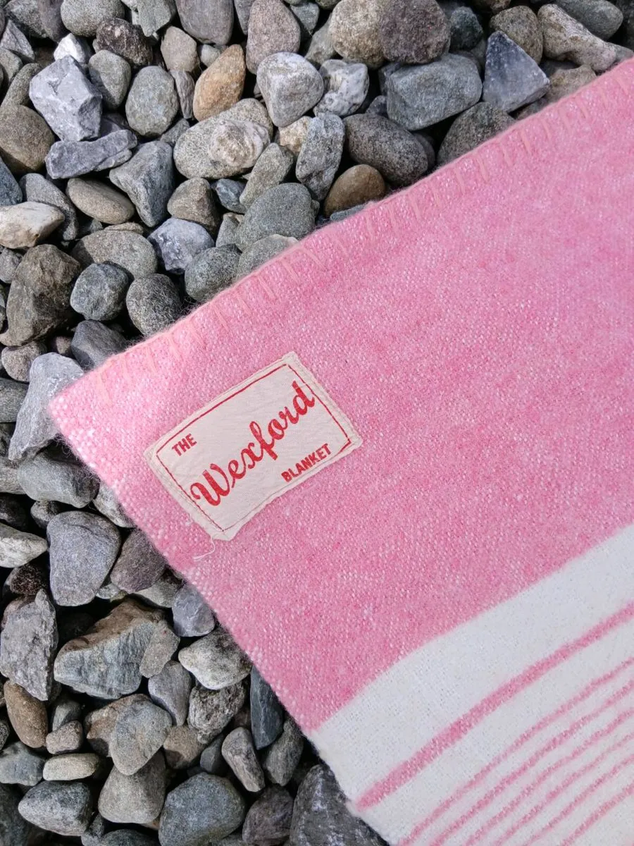 VINTAGE Wexford Wool blanket - Image 2