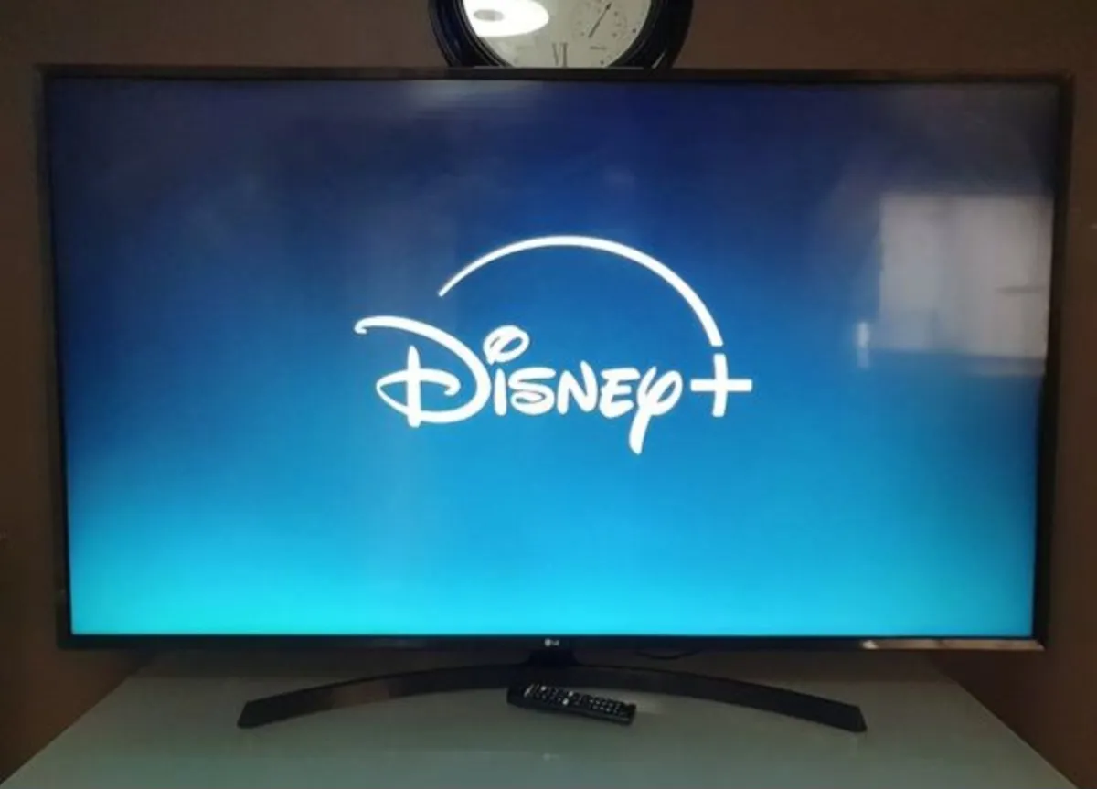 65'' LG 4k Ultra HD Freeview HD Smart HDR LED TV - Image 3