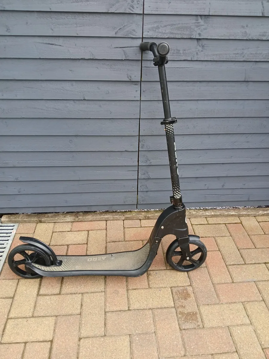 Scooter - Image 1