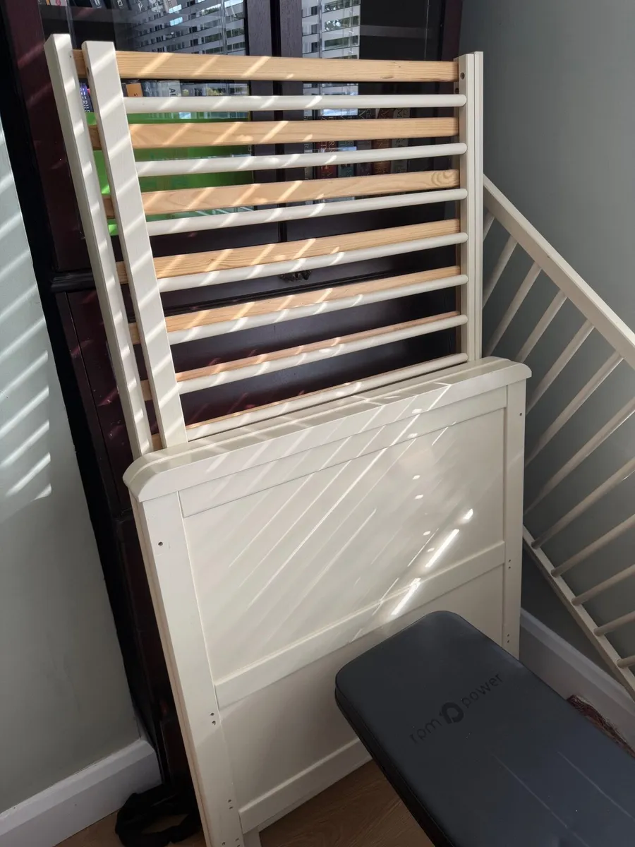 Baby cot bed and mattress - Image 3