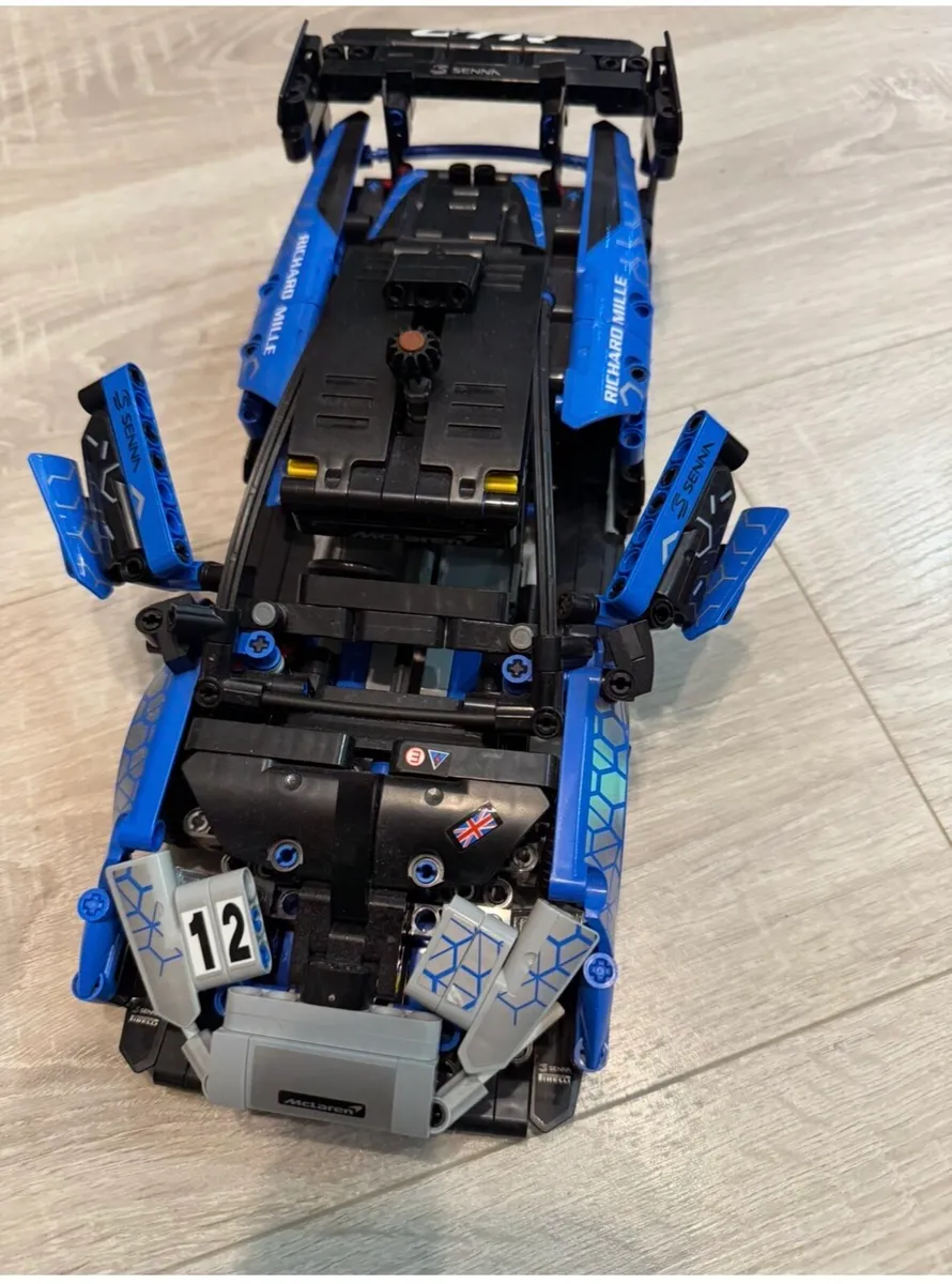 Lego 42123 - Image 1
