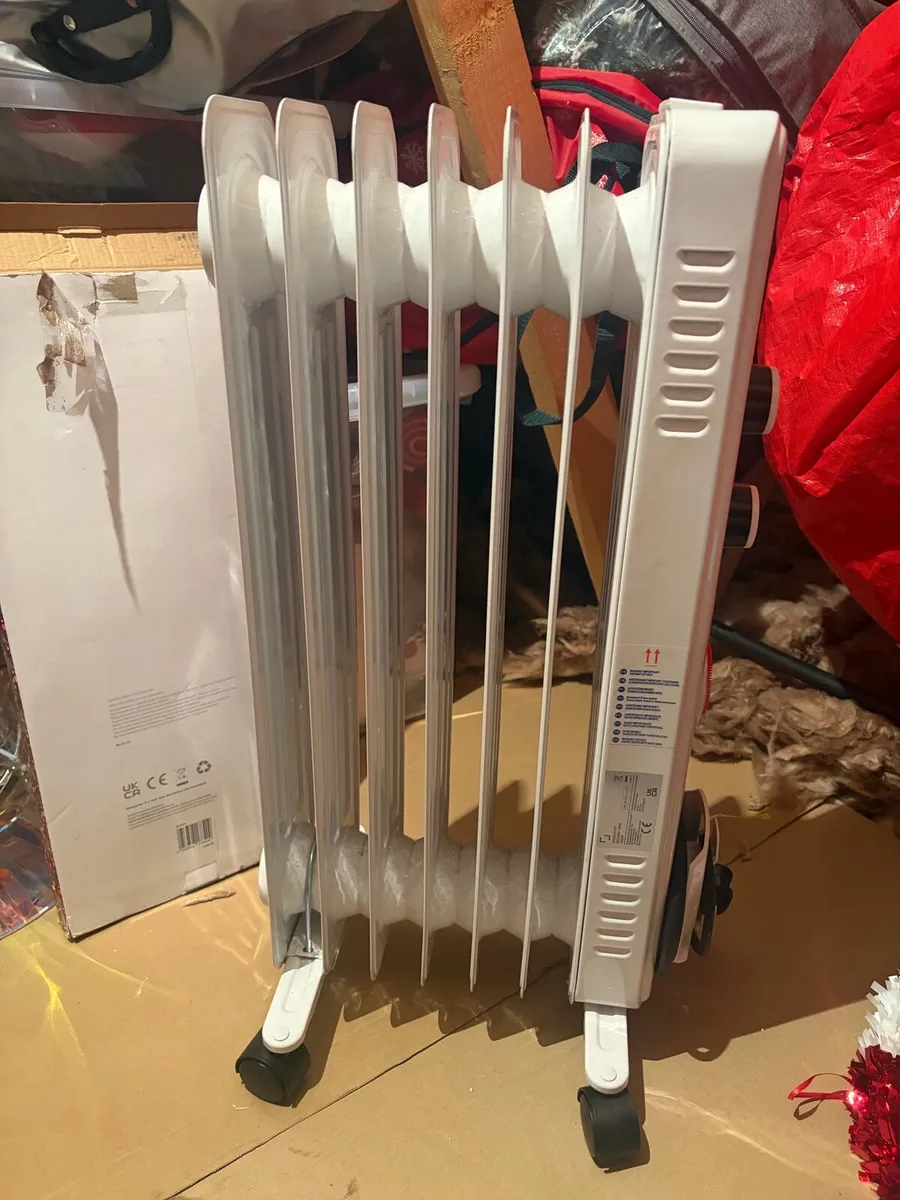 Kingfisher 1500W 7 fin oil filled radiator - Image 1