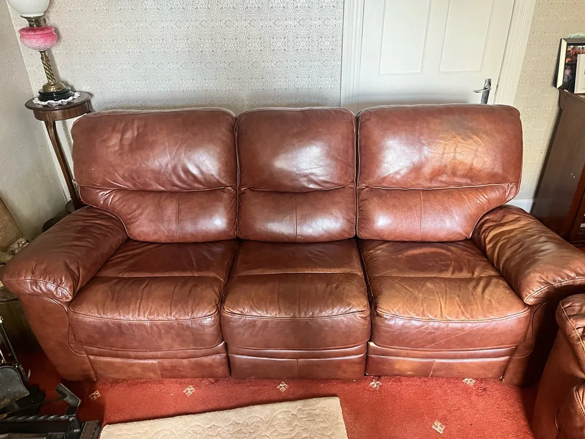 Couch 3 & 2 - Image 2