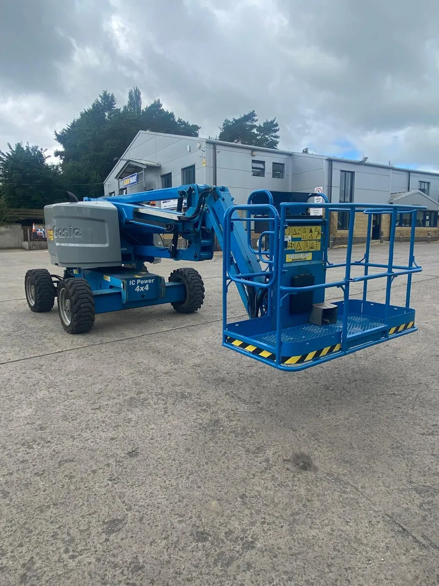 2016 GENIE Z45 / 25J 51FT DIESEL ARTIC BOOM LIFT - Image 1