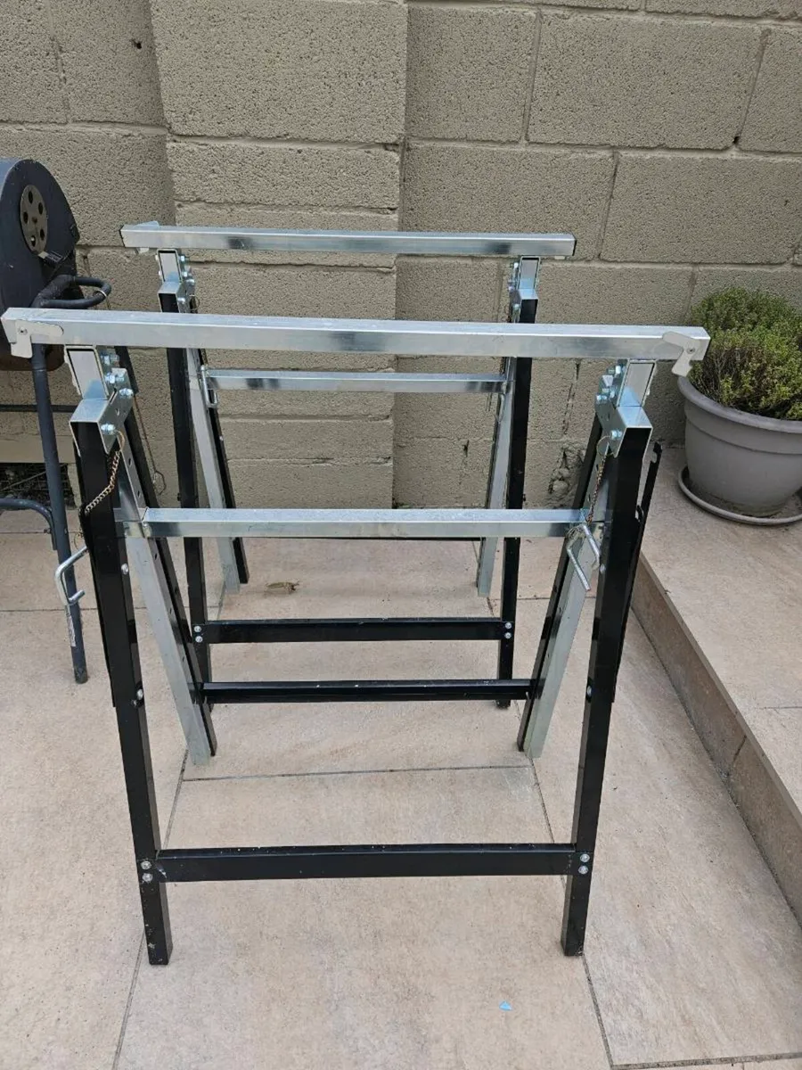 Steel trestle (set of 2) - Image 1