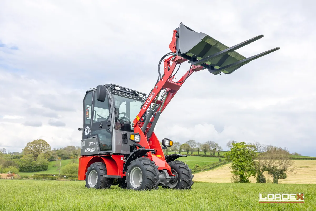 Loadex 807+ Compact Loader - Image 4