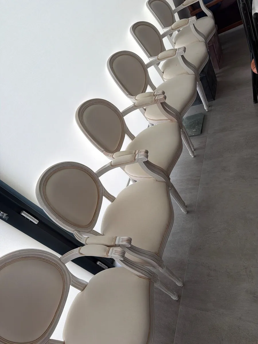 6 x Antique vintage cream chair with armrests - Image 2