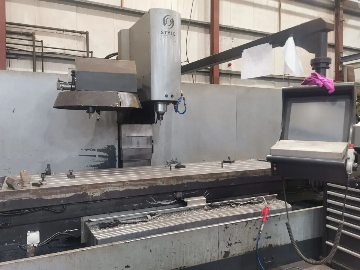 3 axis large CNC Machining Centre STYLE BT-3000 - Image 2