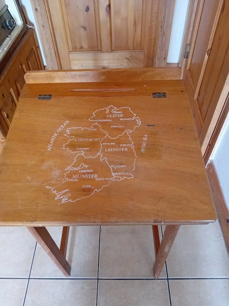 SCHOOL DESK - Image 1