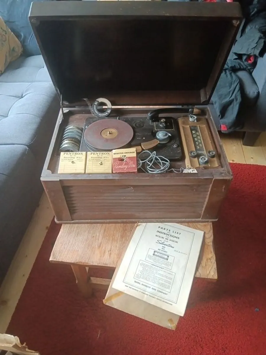 Vintage Silvertone wire recorder - Image 1
