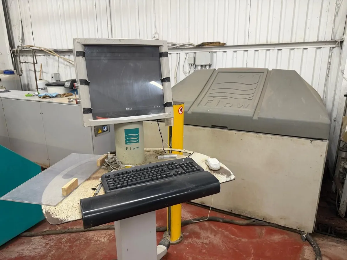 FLOW Waterjet Twin head 4m x 2m - Image 2