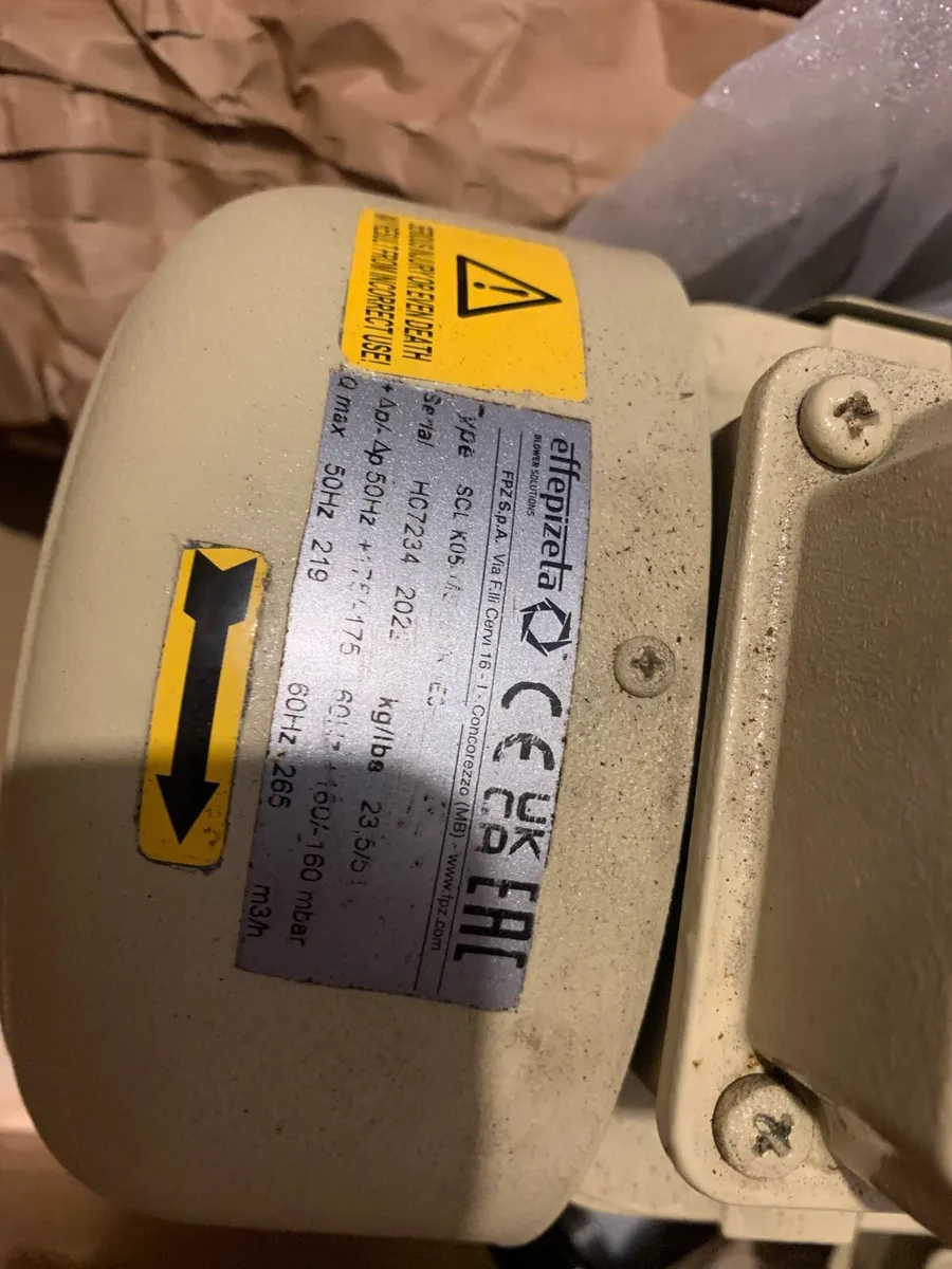 Pump for a Vacuum pump in a factory - Image 3