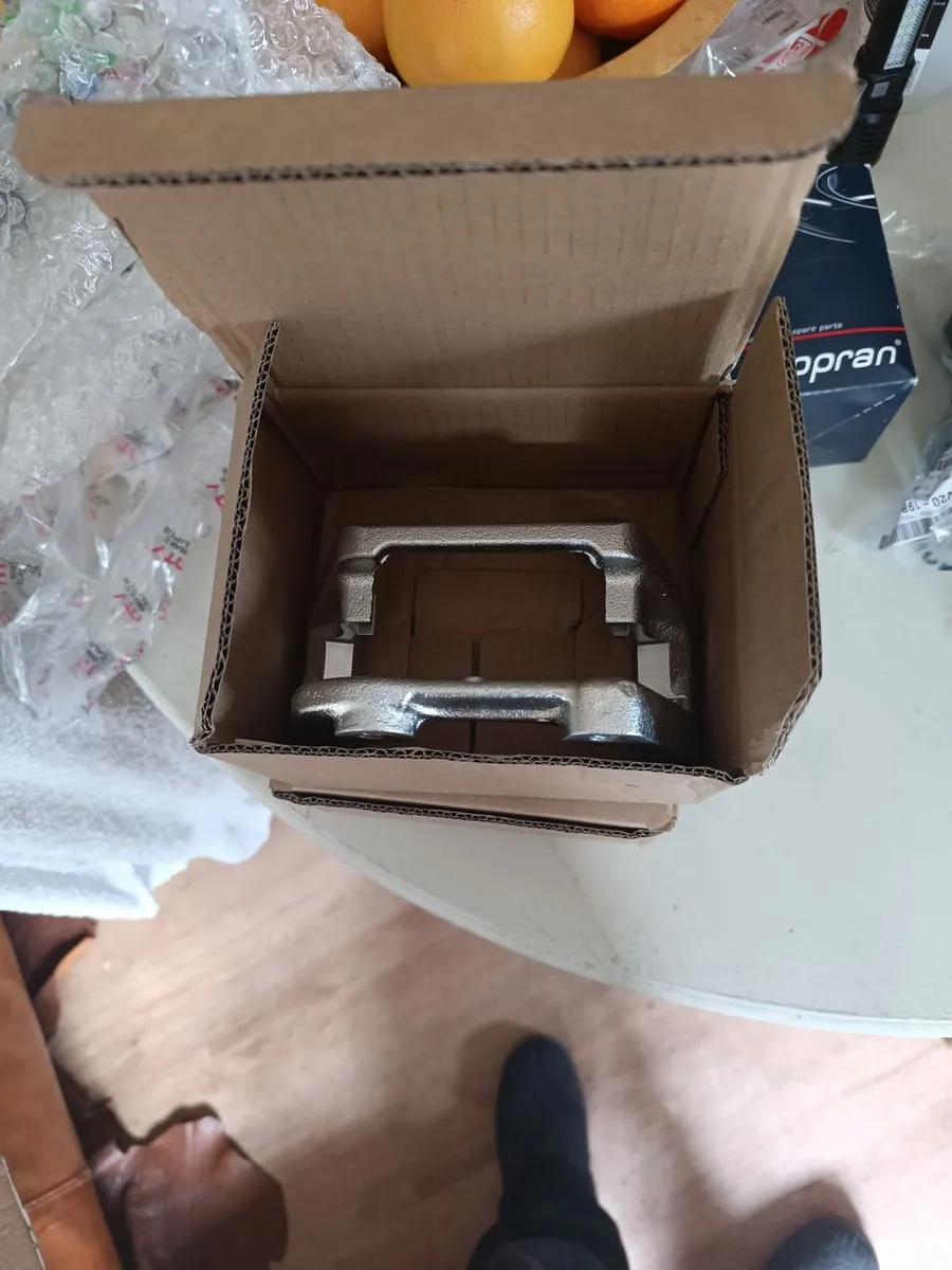 BMW car parts 2010-2014 F10/F11 - Image 3