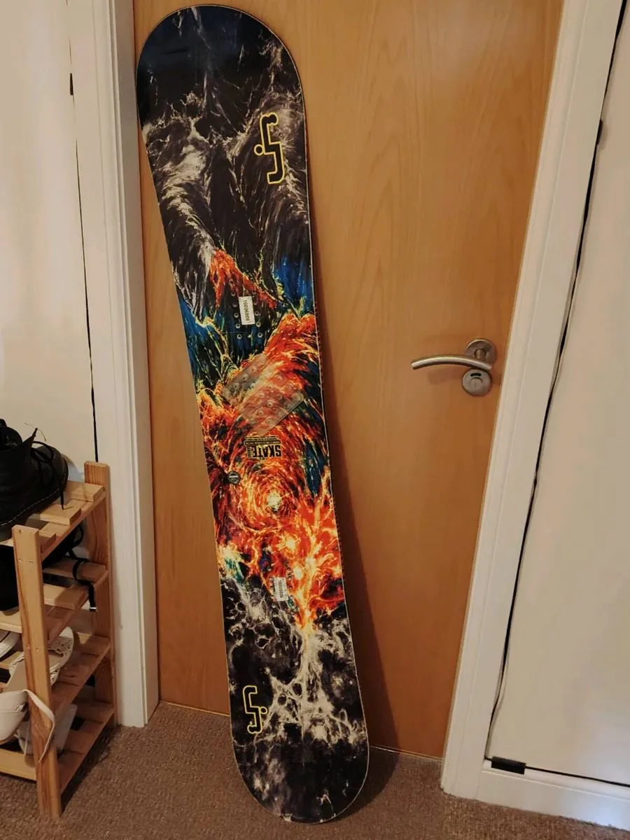 LibTech Snowboard and gear - Image 1