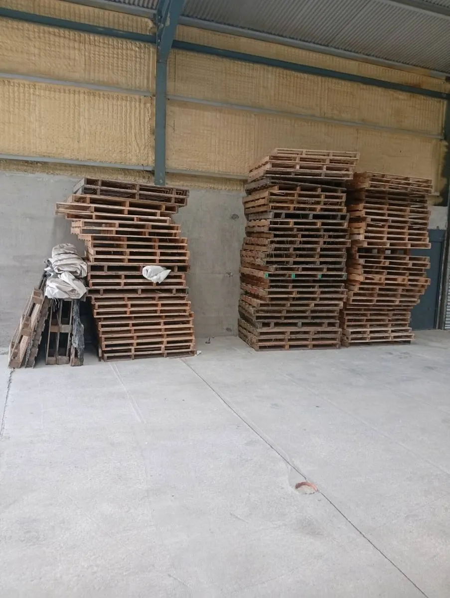 Pallets wooden