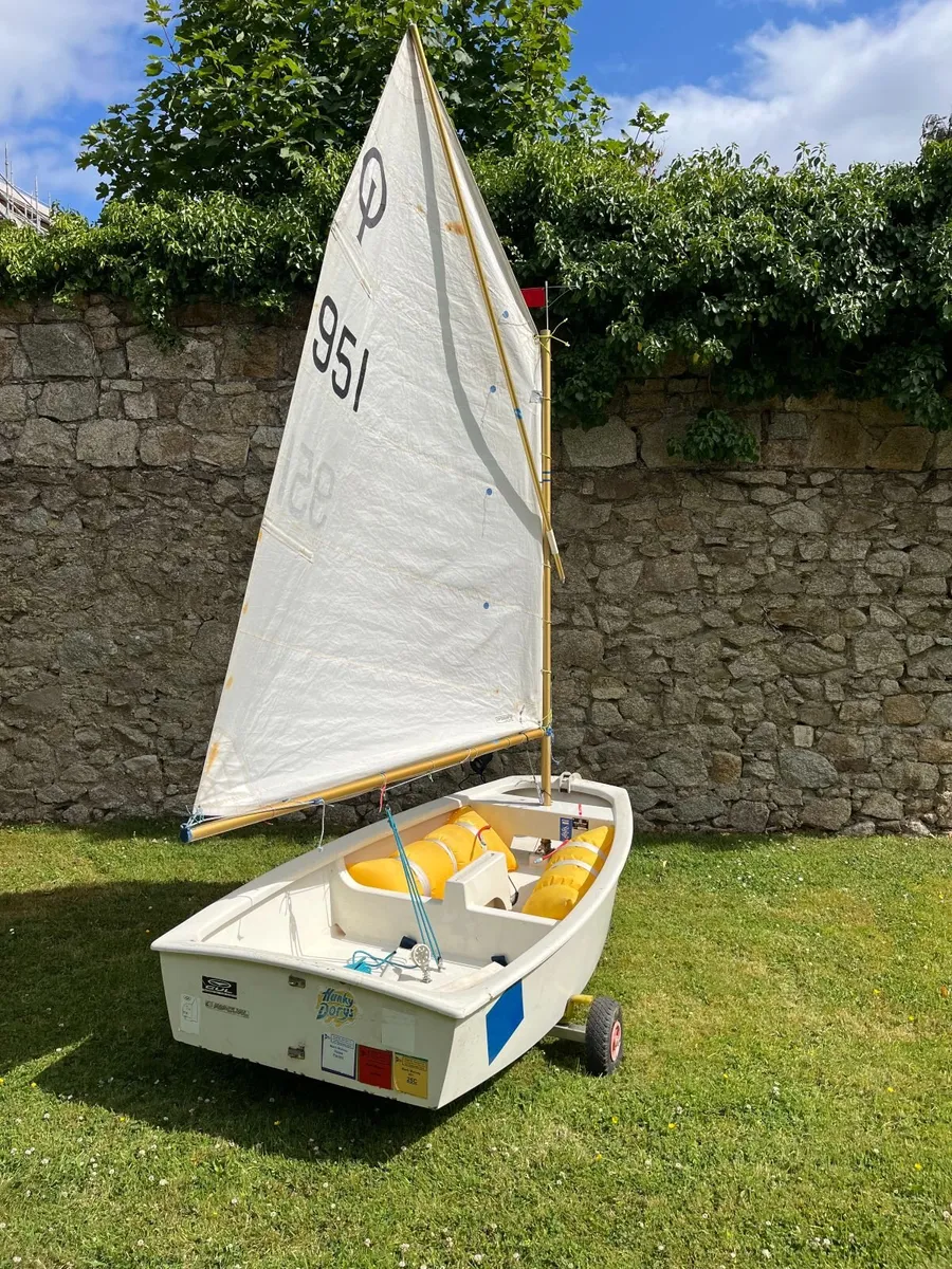 Optimist Sailing Dinghy - Image 3
