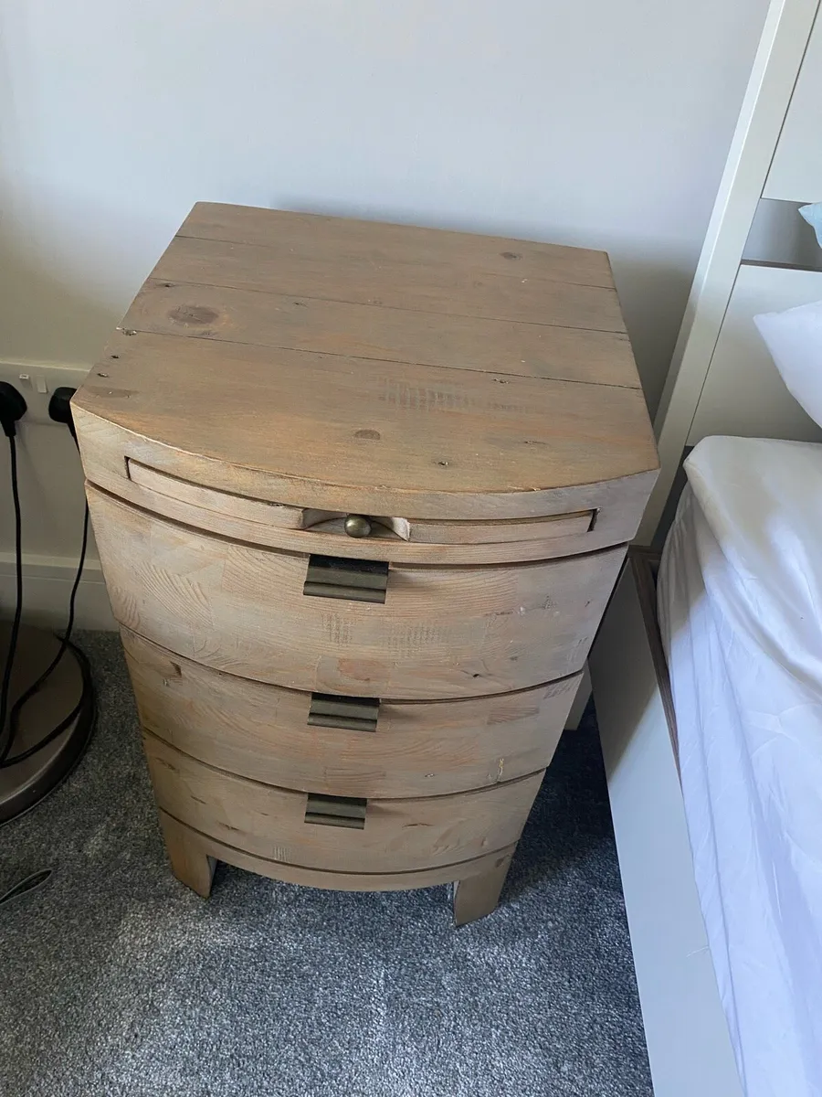 Solid Reclaimed Wood Bedroom Furniture - Image 4