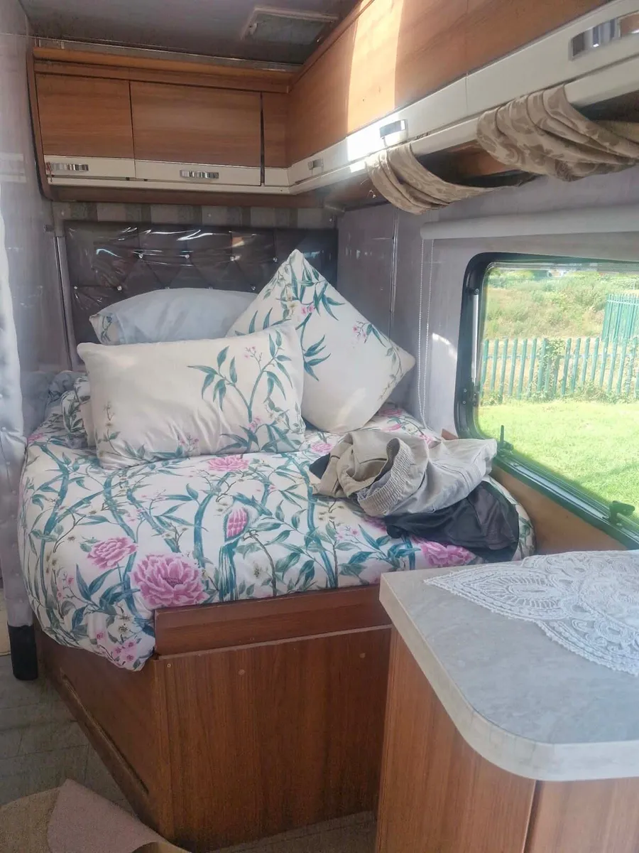 2017 motorhome - Image 3